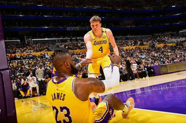 零封对手！门兴齐奥主场豪取三分