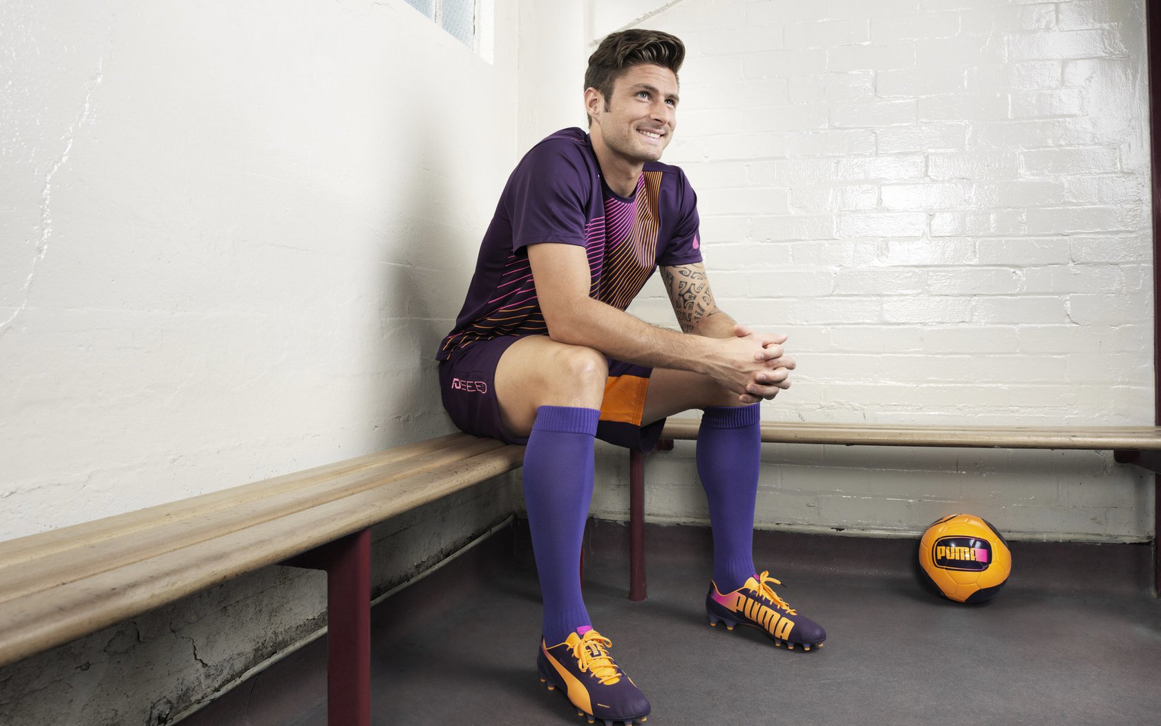 费德勒迎来十五赛季高光表现，TES球迷沸腾！